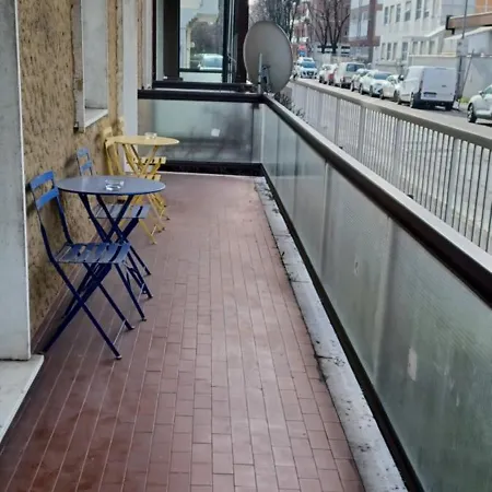 Emmanueli65 Fronte Clinica Per 4 Matrimoniale E Castello