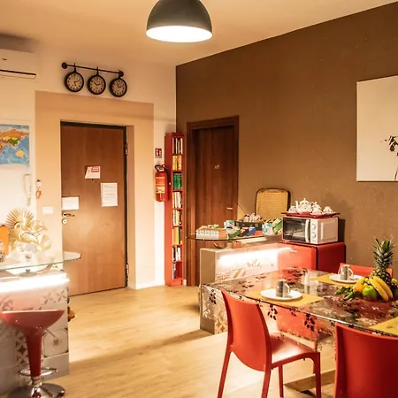 Emmanueli65 Fronte Clinica Per 4 Matrimoniale E Castello Bed & Breakfast