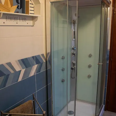 Emmanueli65 Fronte Clinica Per 4 Matrimoniale E Castello 3*