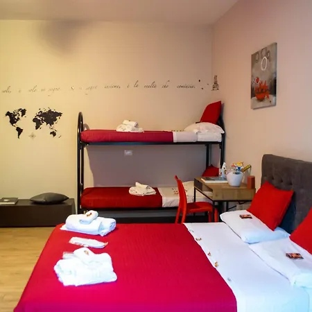 Emmanueli65 Fronte Clinica Per 4 Matrimoniale E Castello Bed & Breakfast