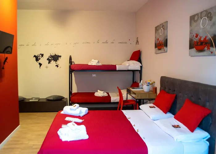 Emmanueli65 Fronte Clinica Per 4 Matrimoniale E Castello Oda ve Kahvaltı